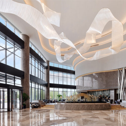 Decorative Ribbon White Shape Chandelier for Hotel Showrooms